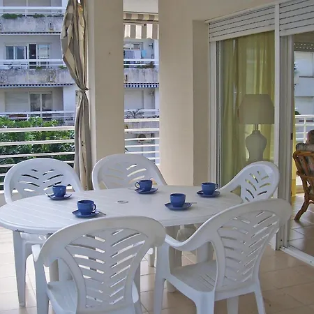 Appartamento Cozy In With Kitchen Tossa de Mar