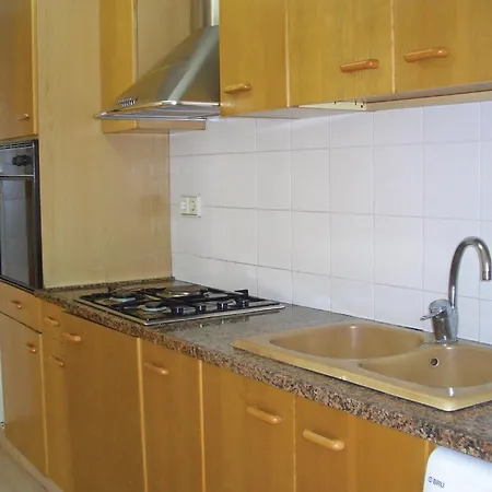 Apartment Cozy In With Kitchen *